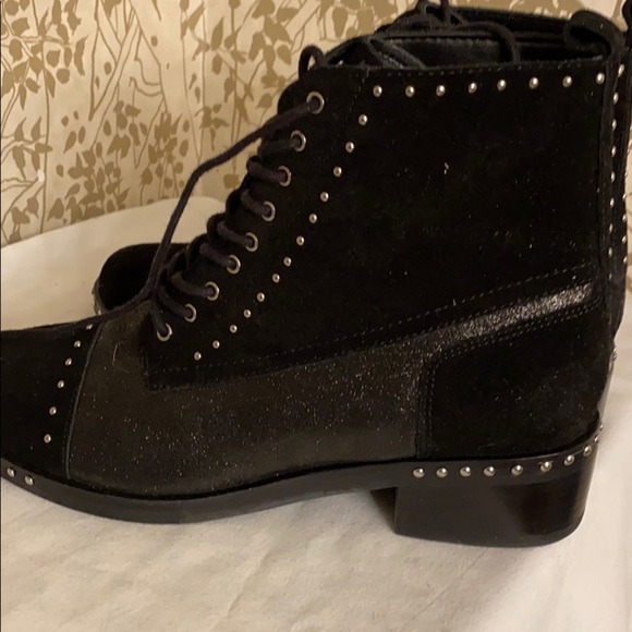 Mark Fisher designs a boot with silver studs. NWT SIZE 8 - Picture 6 of 7